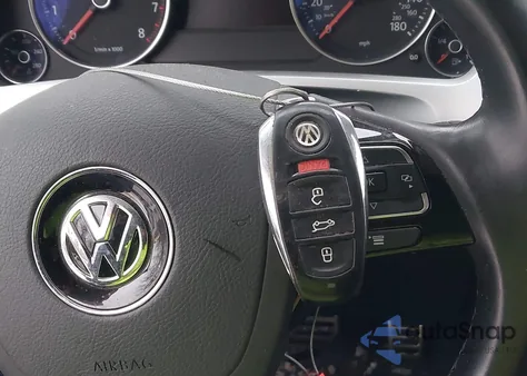 2016 Volkswagen Touareg Vr6 Executive z USA, uszkodzony, nr VIN WVGEF9BP3GD012242